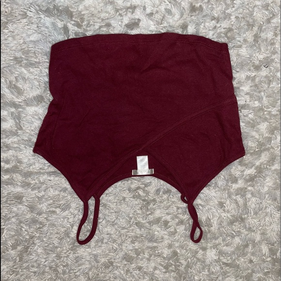 Urban Outfitters Tops - Cropped tank top